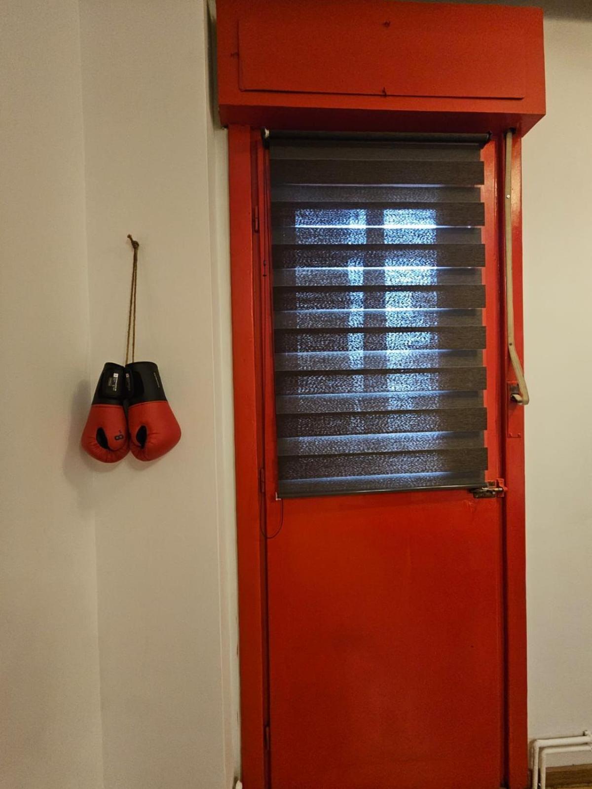 Alt Studio Apartment Bukares Bagian luar foto