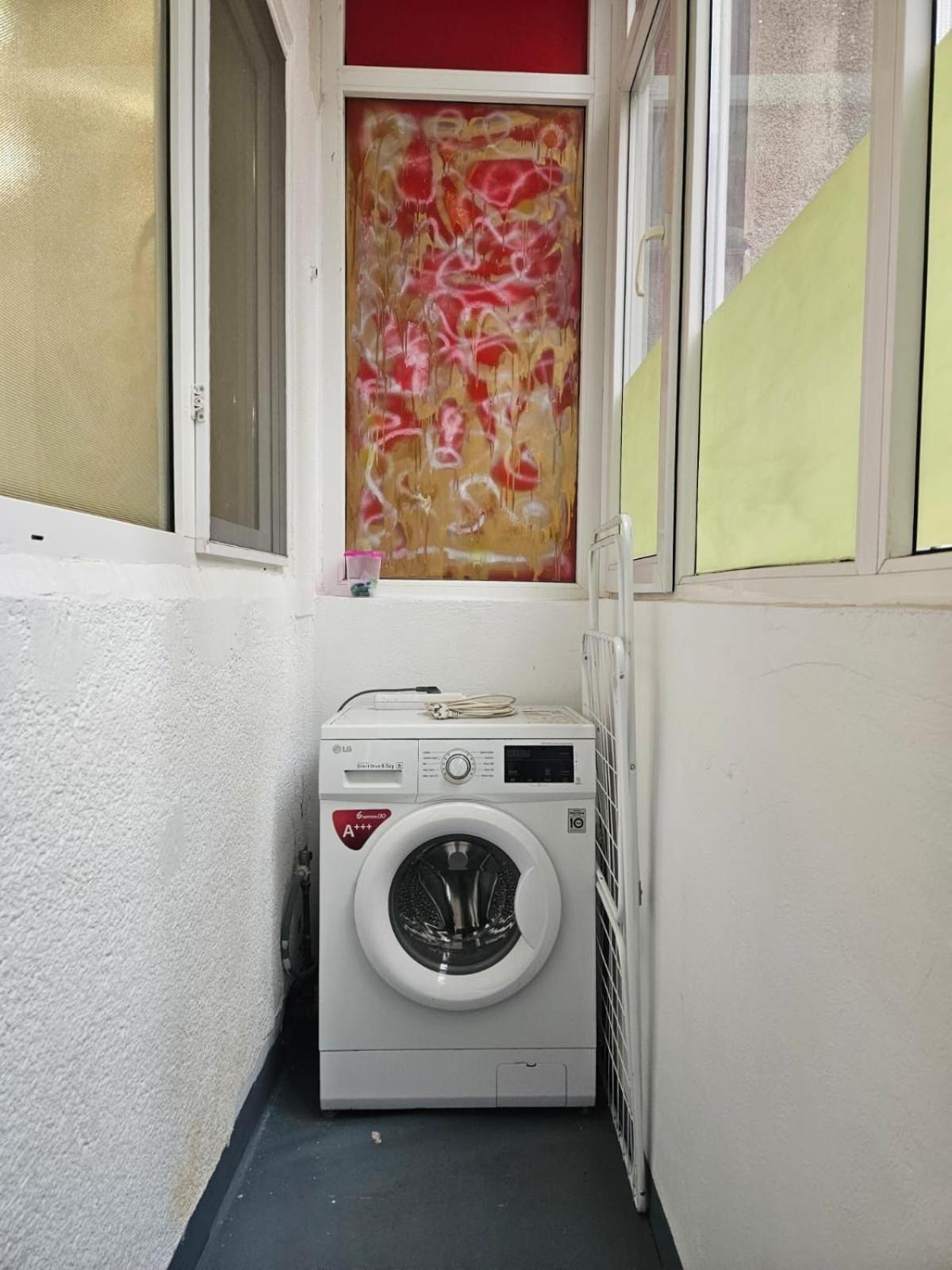 Alt Studio Apartment Bukares Bagian luar foto